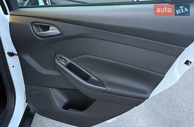Хэтчбек Ford Focus 2017 в 