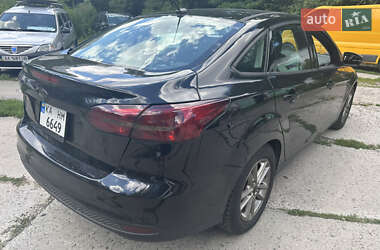Седан Ford Focus 2016 в 