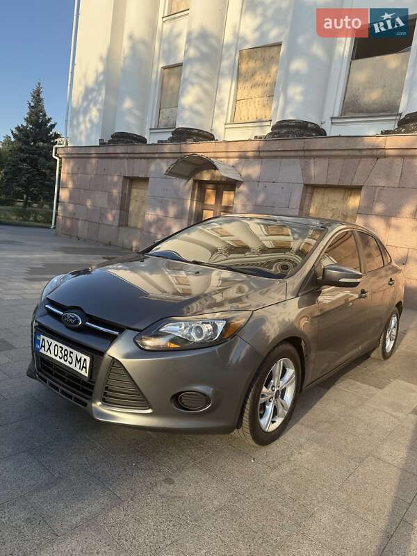 Седан Ford Focus 2013 в 