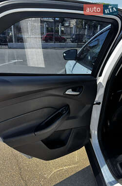 Седан Ford Focus 2013 в 