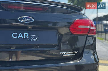 Седан Ford Focus 2015 в 