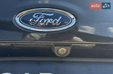 Седан Ford Focus 2015 в 