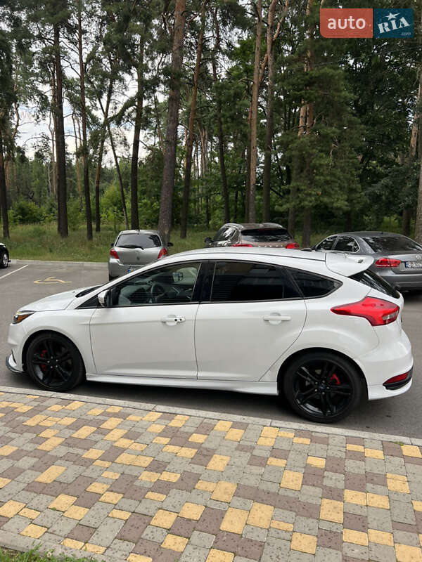 Хэтчбек Ford Focus 2016 в Чернигове фото 8 Хэтчбек Ford Focus 2016 в Чернигове