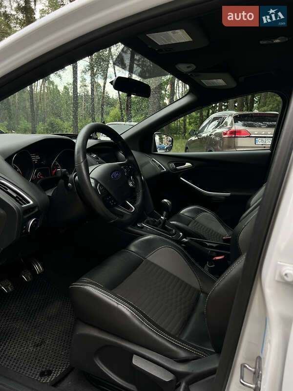 Хэтчбек Ford Focus 2016 в Чернигове фото 17 Хэтчбек Ford Focus 2016 в Чернигове