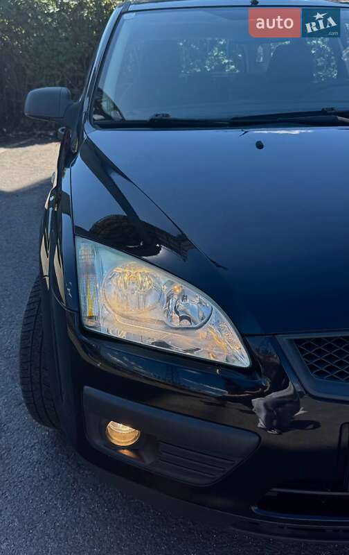 Універсал Ford Focus 2005 в Ужгороді