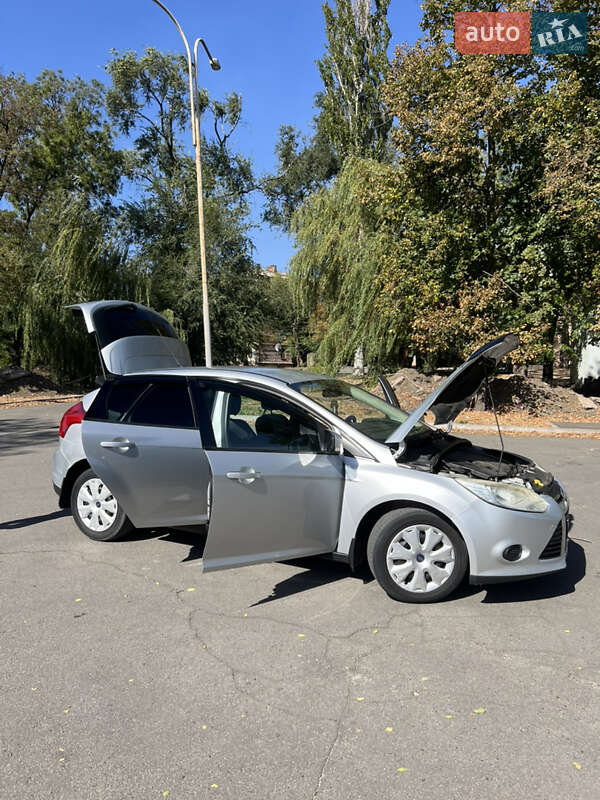 Хэтчбек Ford Focus 2011 в Кривом Роге
