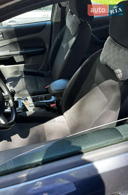 Хэтчбек Ford Focus 2008 в 