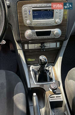 Хэтчбек Ford Focus 2008 в 