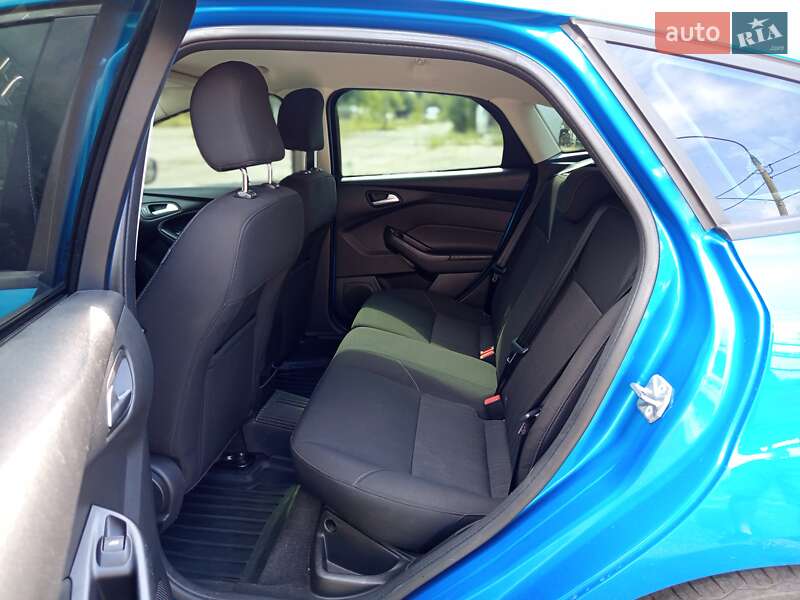 Хэтчбек Ford Focus 2016 в Киеве