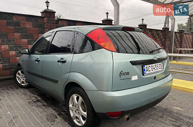 Хэтчбек Ford Focus 1999 в 