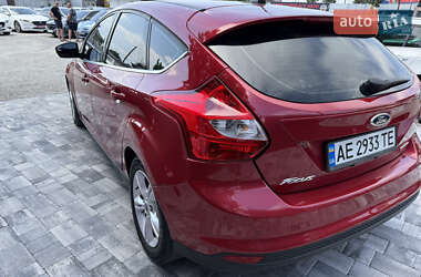 Хетчбек Ford Focus 2012 в 