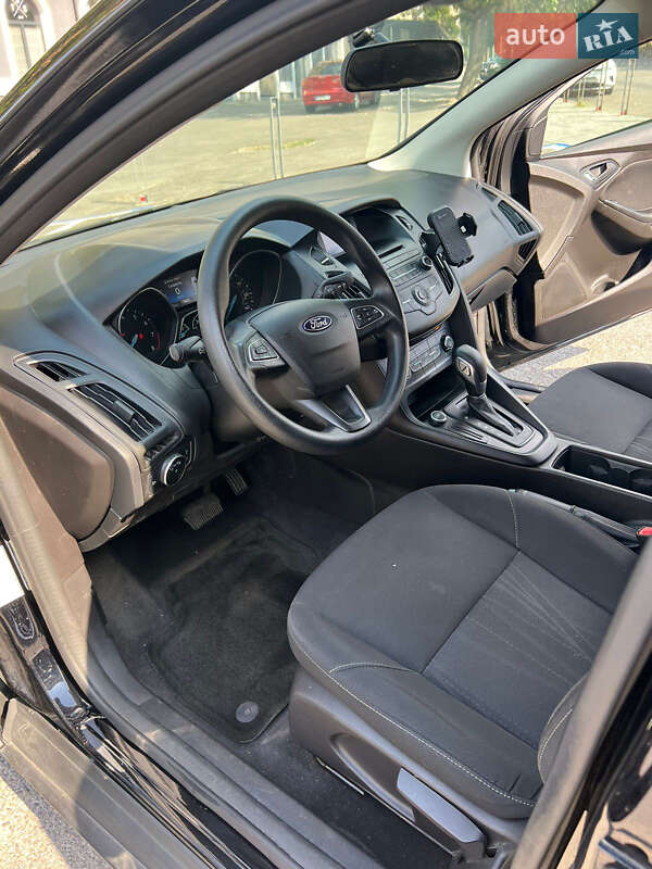 Седан Ford Focus 2015 в Дніпрі