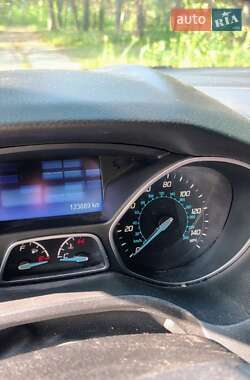 Седан Ford Focus 2013 в 