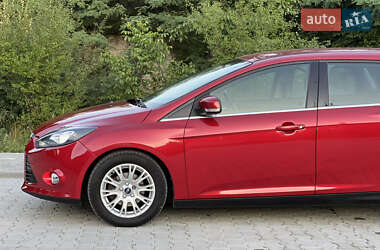 Универсал Ford Focus 2012 в 