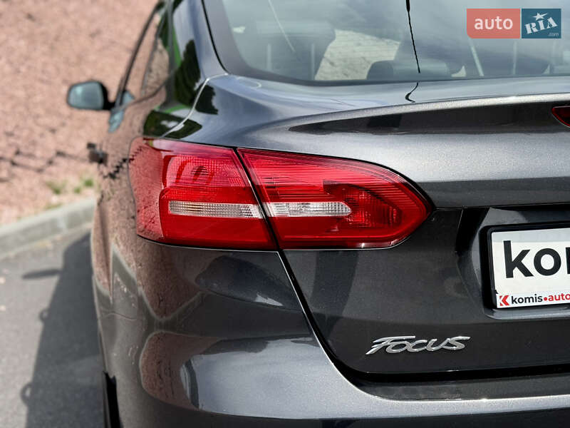 Седан Ford Focus 2015 в Виннице