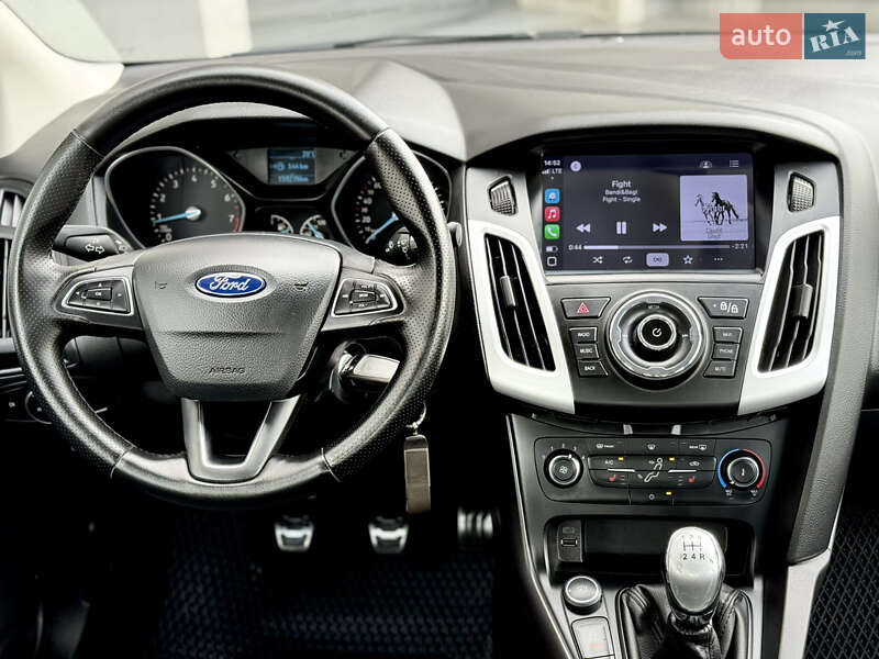 Седан Ford Focus 2015 в Виннице