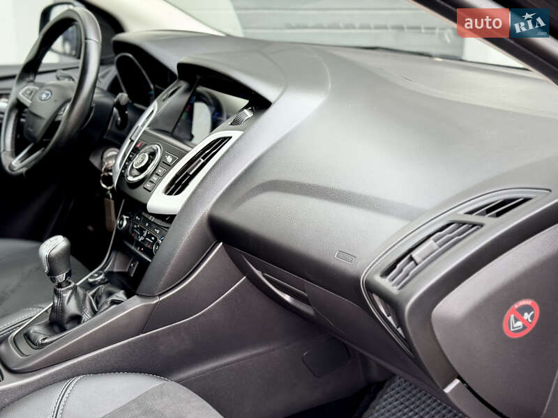 Седан Ford Focus 2015 в Виннице