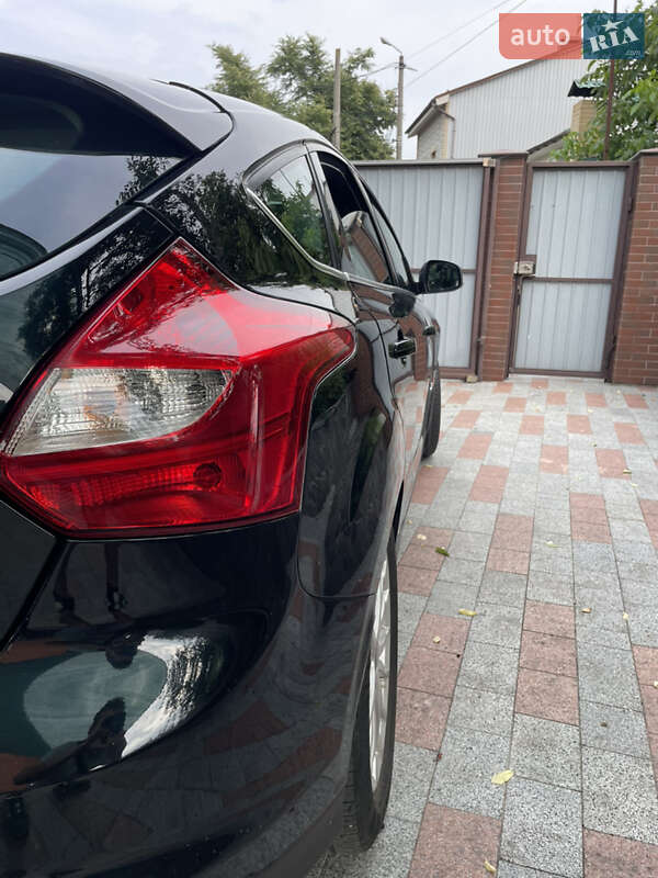 Хэтчбек Ford Focus 2013 в Киеве