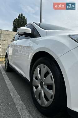 Универсал Ford Focus 2011 в 