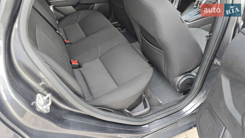 Седан Ford Focus 2017 в Киеве