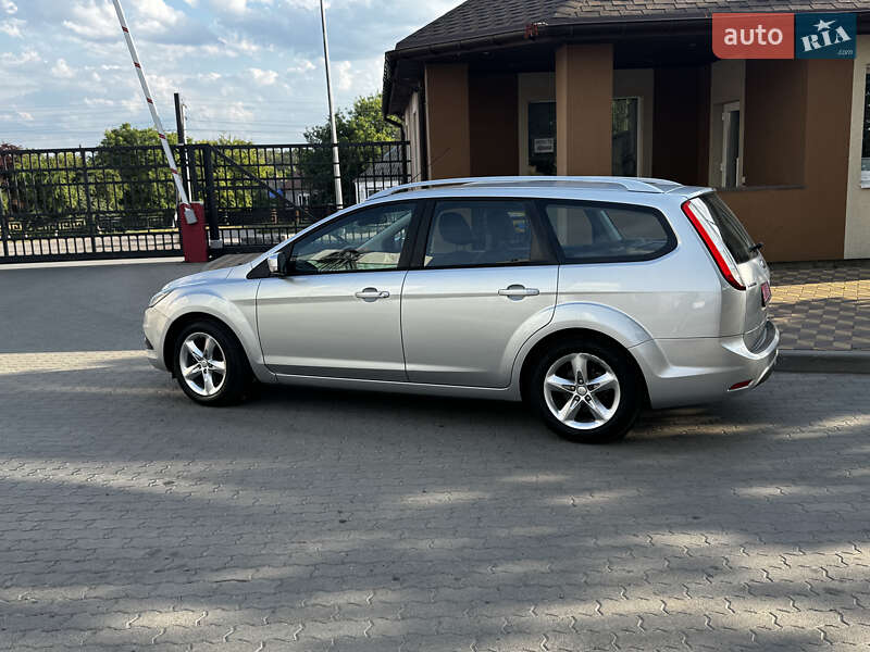 Универсал Ford Focus 2010 в Великой Багачке