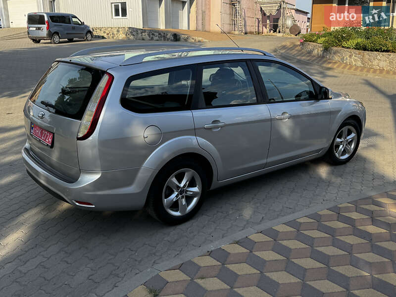 Универсал Ford Focus 2010 в Великой Багачке