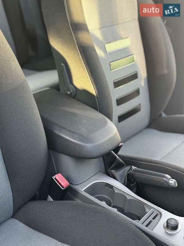 Универсал Ford Focus 2010 в Великой Багачке
