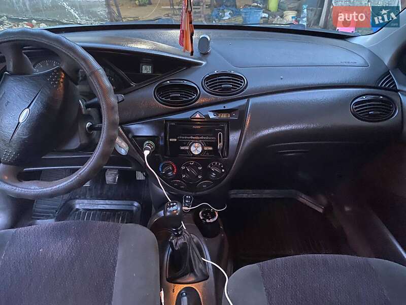 Хетчбек Ford Focus 2000 в Бориславі фото 10 Хетчбек Ford Focus 2000 в Бориславі