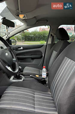 Универсал Ford Focus 2010 в 