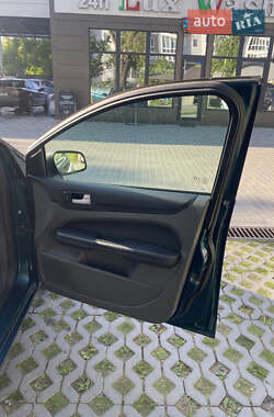 Хетчбек Ford Focus 2007 в 
