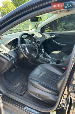 Хэтчбек Ford Focus 2014 в 
