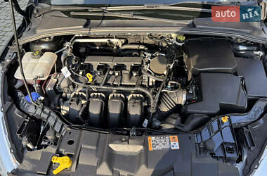 Седан Ford Focus 2015 в 