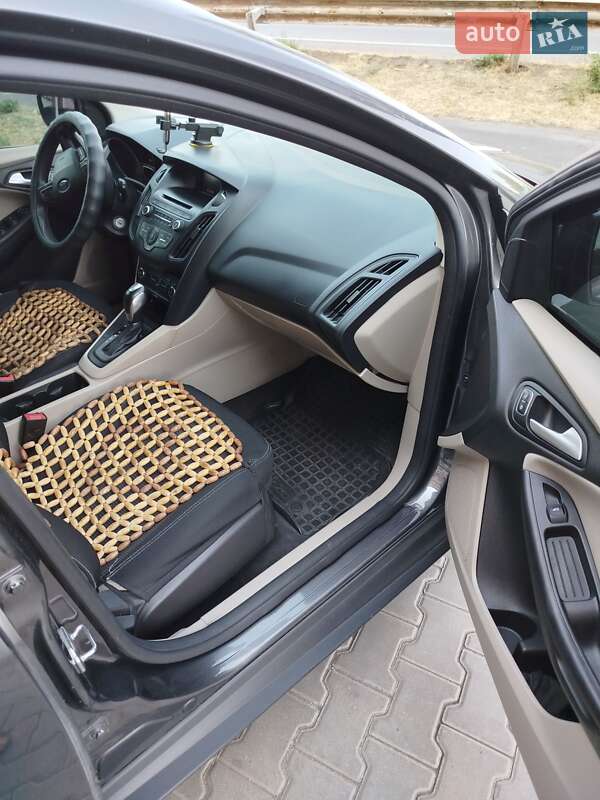 Хэтчбек Ford Focus 2015 в Одессе фото 13 Хэтчбек Ford Focus 2015 в Одессе