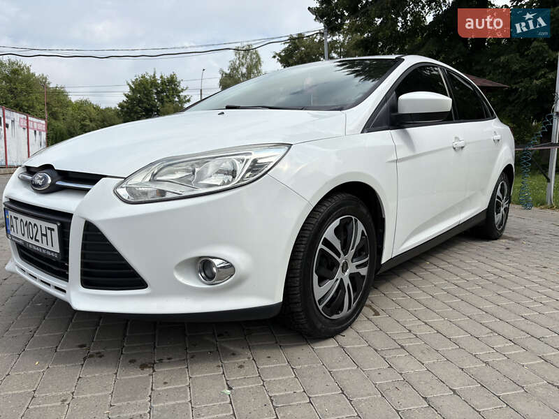 Седан Ford Focus 2012 в Черновцах