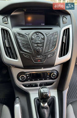 Универсал Ford Focus 2012 в 