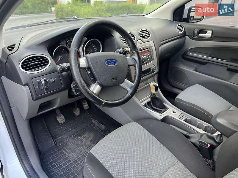 Универсал Ford Focus 2010 в Николаеве фото 3 Универсал Ford Focus 2010 в Николаеве