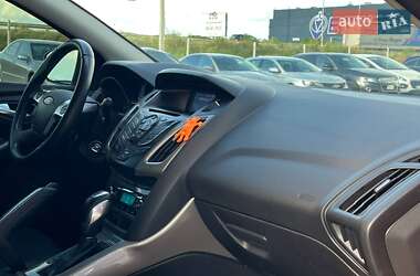 Хэтчбек Ford Focus 2012 в 