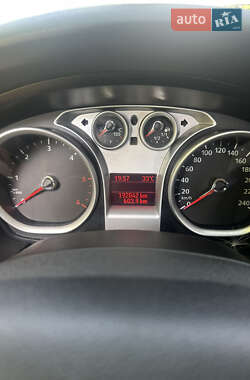Универсал Ford Focus 2010 в 