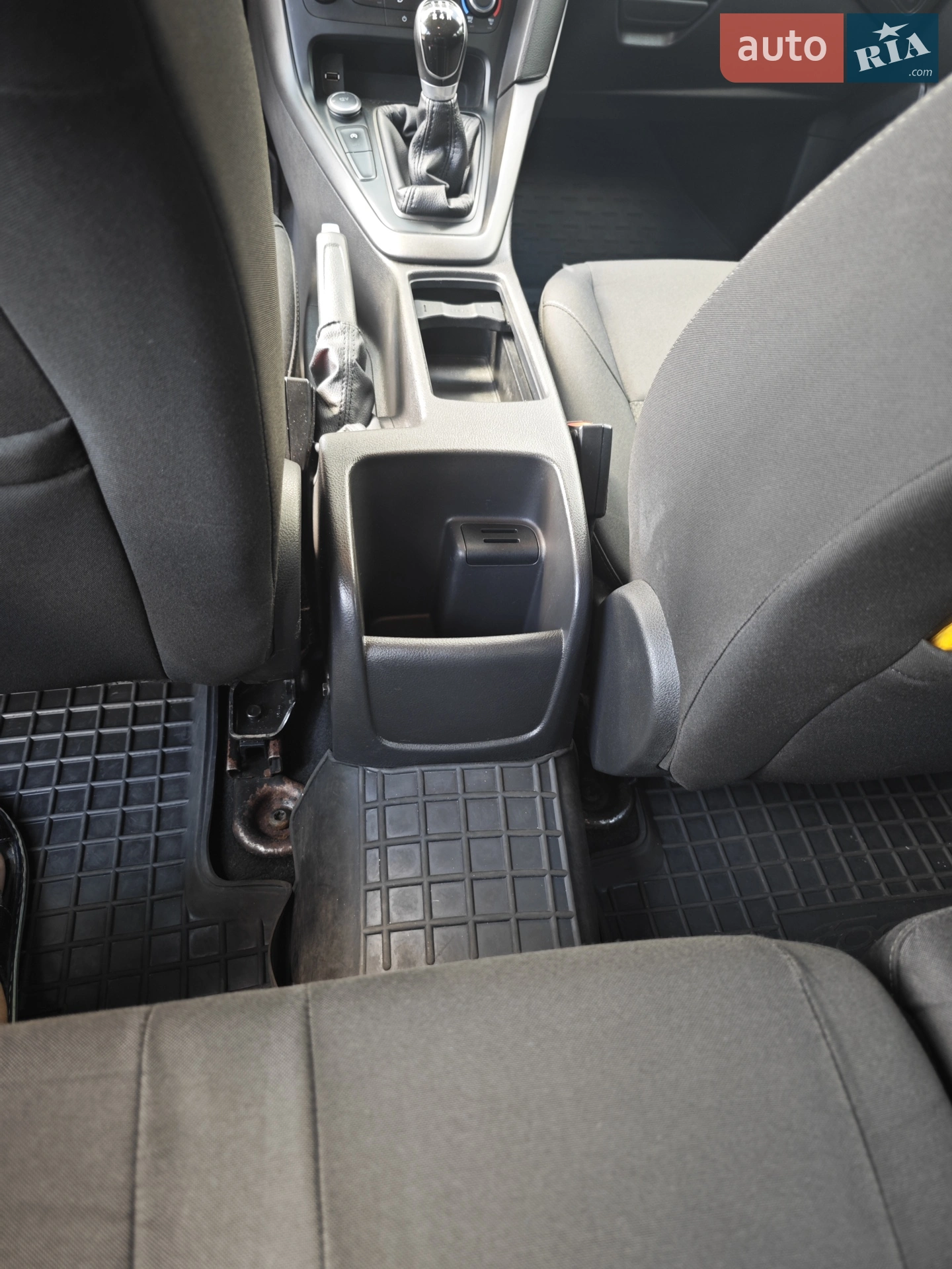 2015 Ford Focus - мініатюра 28