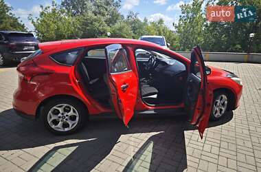 Хэтчбек Ford Focus 2015 в 