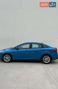 Седан Ford Focus 2015 в 