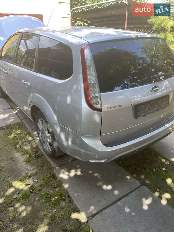 Ford Focus 2010