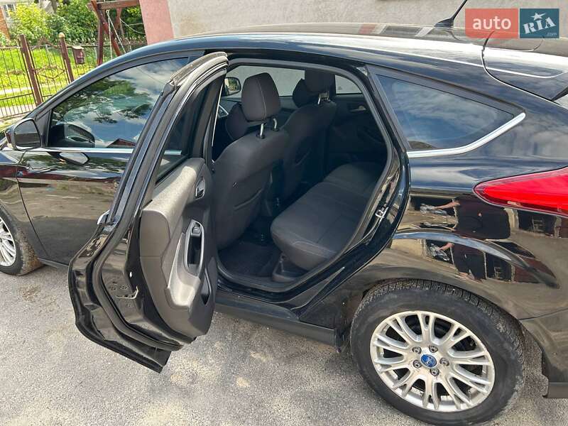 Хэтчбек Ford Focus 2011 в Тернополе
