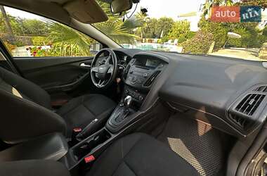 Хэтчбек Ford Focus 2016 в 