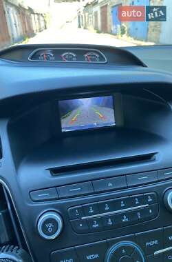 Хэтчбек Ford Focus 2017 в 