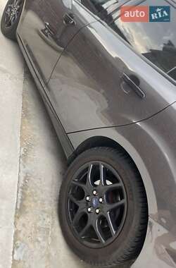 Седан Ford Focus 2015 в 