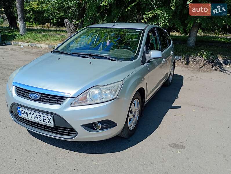 Хэтчбек Ford Focus 2008 в Коростене