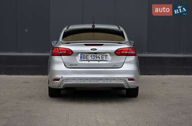 Седан Ford Focus 2015 в 