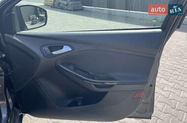 Хэтчбек Ford Focus 2016 в 