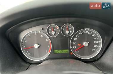 Седан Ford Focus 2006 в 